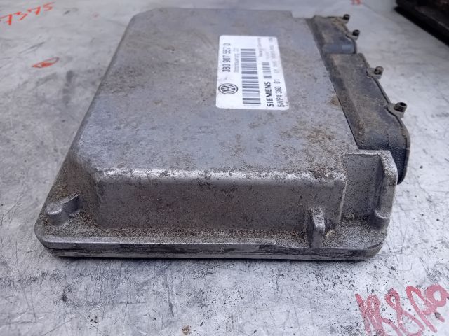 bontott VW PASSAT B5 Motorvezérlő