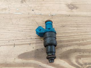 bontott VW PASSAT B5 Porlasztó (1 db)