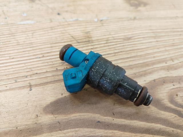 bontott VW PASSAT B5 Porlasztó (1 db)