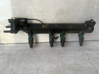 bontott VW PASSAT B5 Porlasztó Sor / Híd