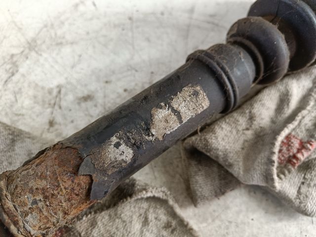 bontott VW PASSAT B5 Bal Féltengely