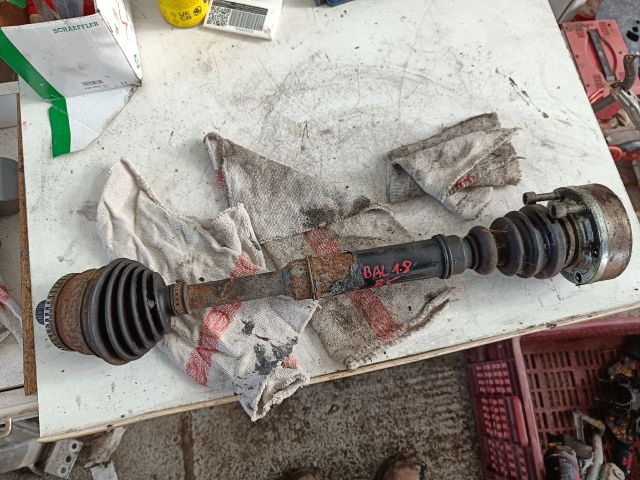 bontott VW PASSAT B5 Bal Féltengely