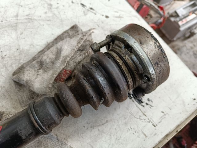 bontott VW PASSAT B5 Bal Féltengely