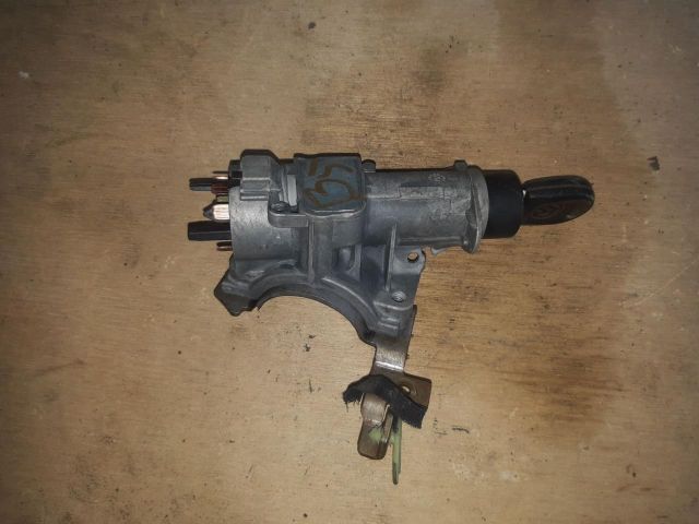 bontott VW PASSAT B5 Gyújtáskapcsoló