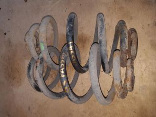 bontott VW PASSAT B5 Hátsó Rugó Pár