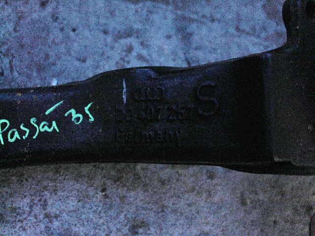 bontott VW PASSAT B5 Jobb első Csonkállvány Kerékaggyal