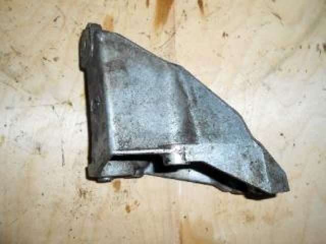 bontott VW PASSAT B5 Motor Tartó Bak (Fém)