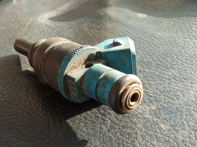 bontott VW PASSAT B5 Porlasztó (1 db)