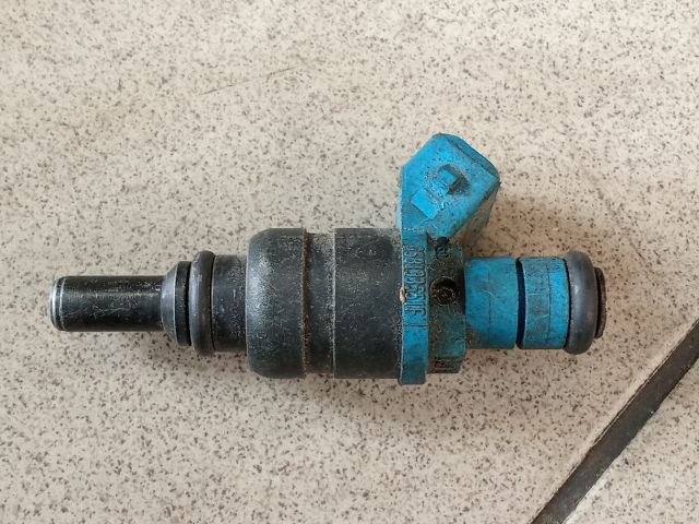 bontott VW PASSAT B5 Porlasztó (1 db)