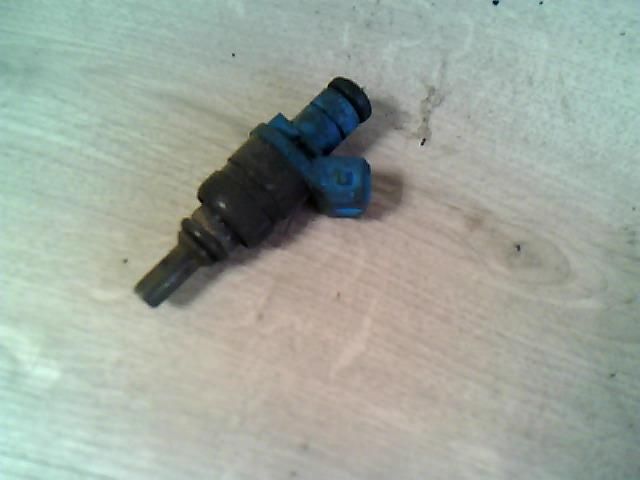 bontott VW PASSAT B5 Porlasztó (1 db)