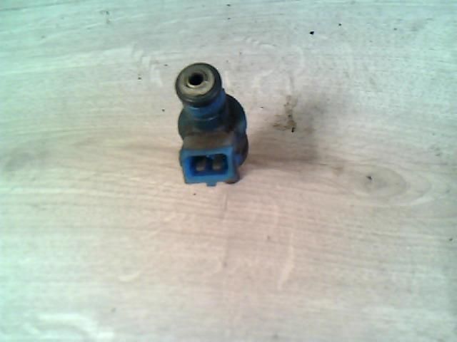 bontott VW PASSAT B5 Porlasztó (1 db)