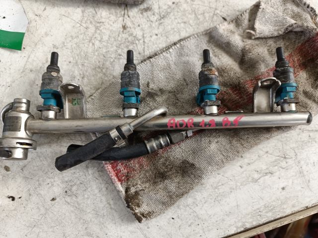 bontott VW PASSAT B5 Porlasztó Sor / Híd