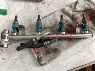 bontott VW PASSAT B5 Porlasztó Sor / Híd