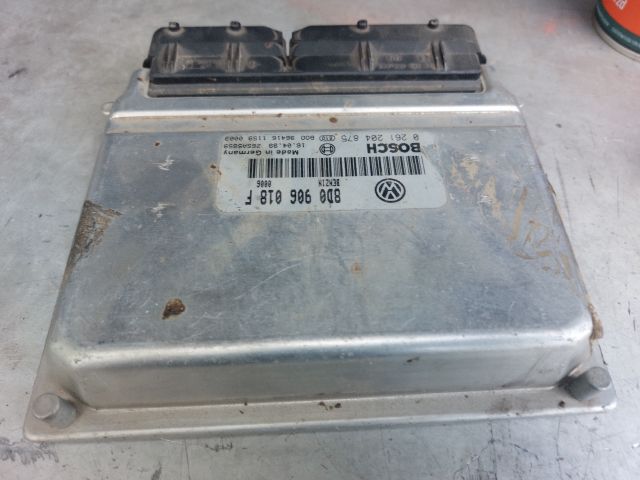 bontott VW PASSAT B5 Motorvezérlő