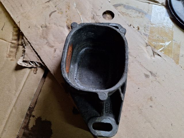 bontott VW PASSAT B5 Billenésgátló Bak