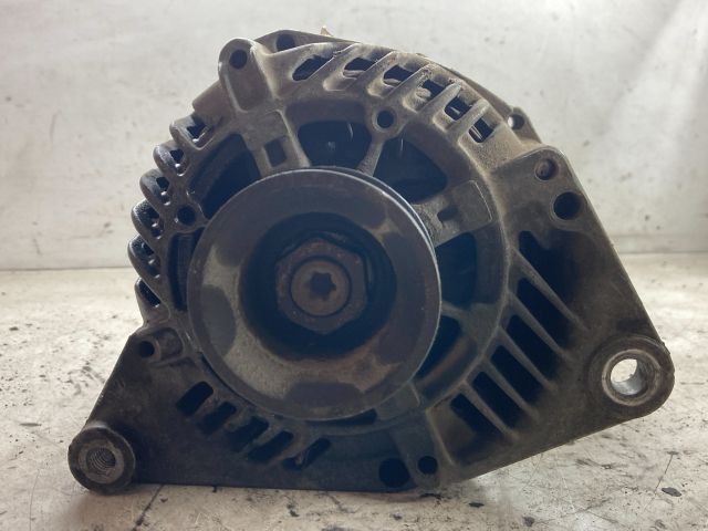 bontott VW PASSAT B5 Generátor