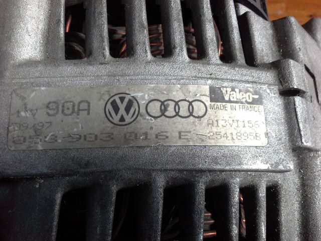 bontott VW PASSAT B5 Generátor