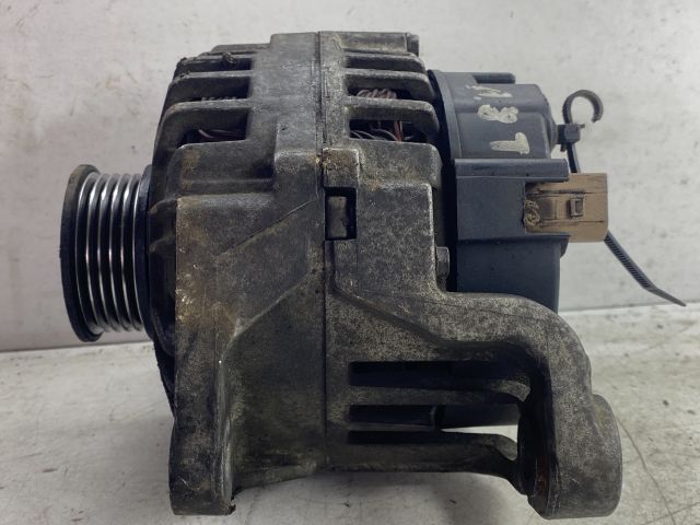 bontott VW PASSAT B5 Generátor