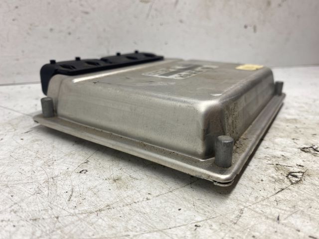 bontott VW PASSAT B5 Motorvezérlő