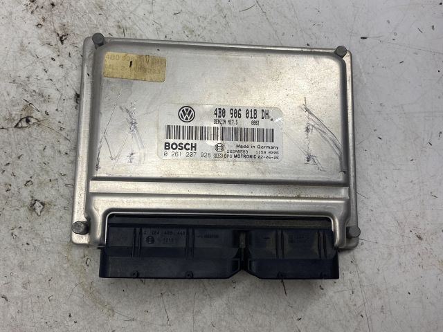 bontott VW PASSAT B5 Motorvezérlő
