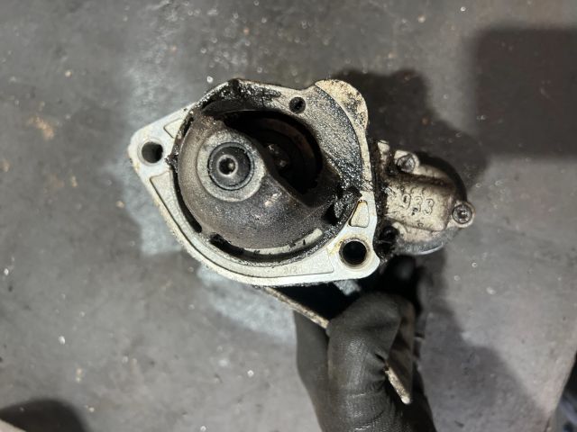 bontott VW PASSAT B5 Önindító