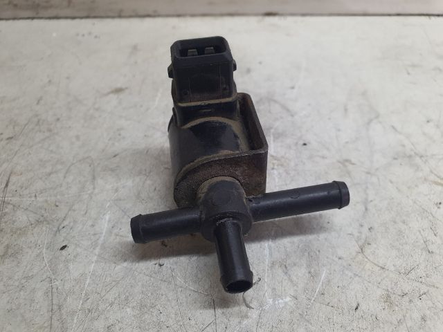 bontott VW PASSAT B5 Turbó Vákum Szelep