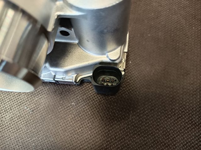 bontott VW PASSAT B5 Fojtószelep (Elektromos)