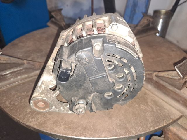 bontott VW PASSAT B5 Generátor