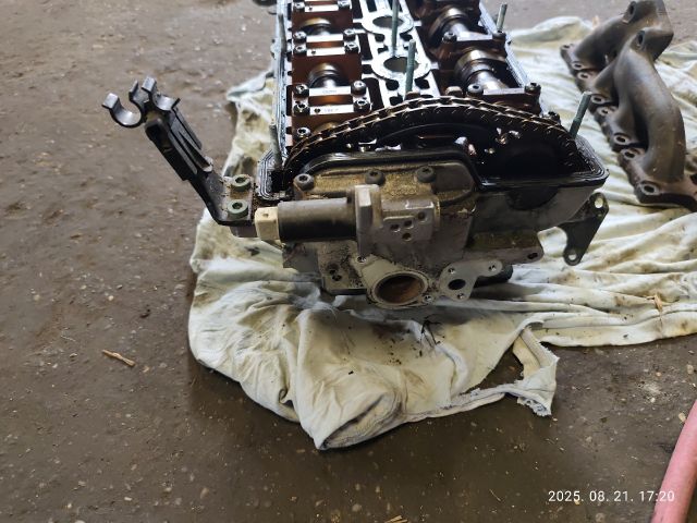 bontott VW PASSAT B5 Hengerfej