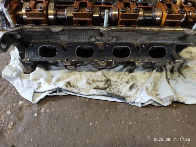 bontott VW PASSAT B5 Hengerfej