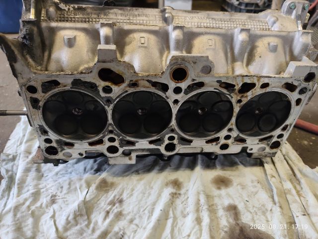 bontott VW PASSAT B5 Hengerfej