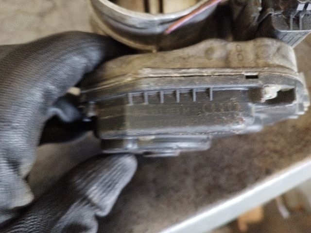 bontott VW PASSAT B5 Fojtószelep (Elektromos)