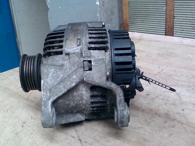 bontott VW PASSAT B5 Generátor