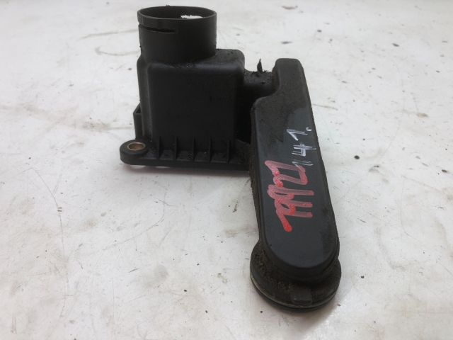 bontott VW PASSAT B5 Hengerfej Vízkivezető