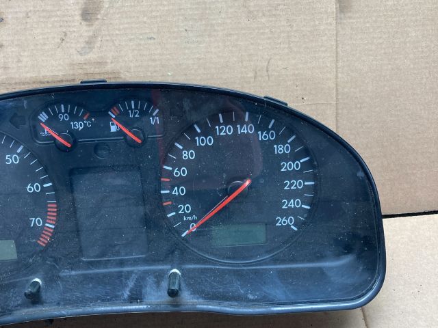 bontott VW PASSAT B5 Kilométeróra