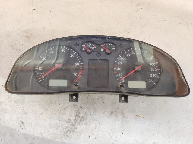 bontott VW PASSAT B5 Kilométeróra