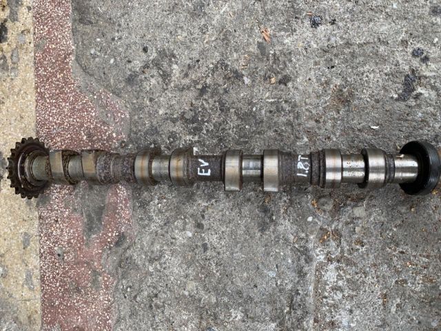 bontott VW PASSAT B5 Kipufogó Vezérműtengely