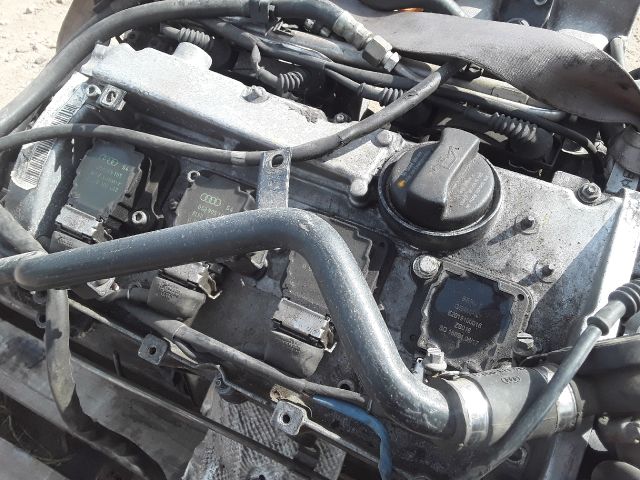 bontott VW PASSAT B5 Motor (Fűzött blokk hengerfejjel)