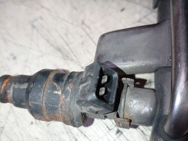 bontott VW PASSAT B5 Porlasztó (1 db)