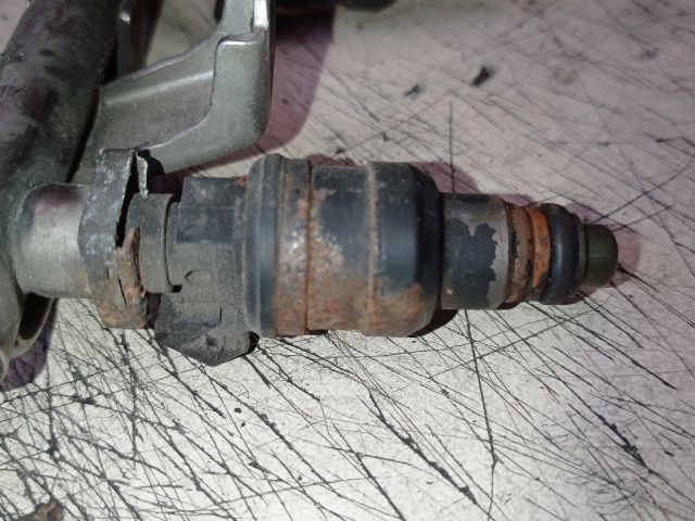 bontott VW PASSAT B5 Porlasztó (1 db)