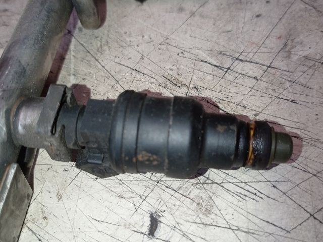 bontott VW PASSAT B5 Porlasztó (1 db)