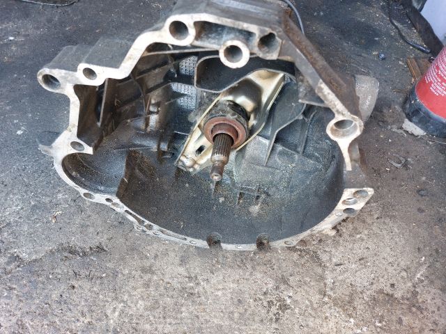 bontott VW PASSAT B5 Váltó (Mechanikus)