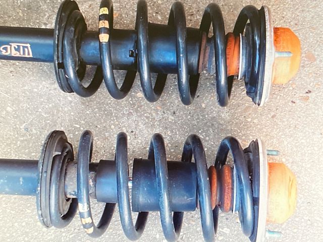 bontott VW PASSAT B5 Jobb első Gólyaláb (Lengécsillapító, Rugó)