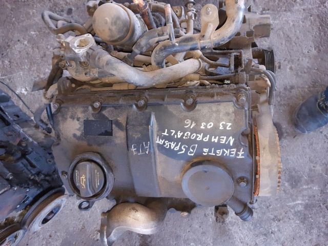 bontott VW PASSAT B5 Motor (Fűzött blokk hengerfejjel)