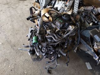 bontott VW PASSAT B5 Motor (Fűzött blokk hengerfejjel)