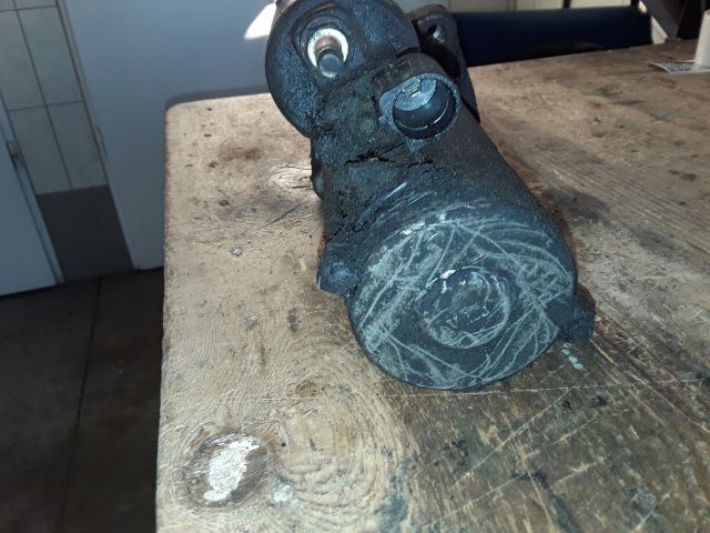 bontott VW PASSAT B5 Önindító