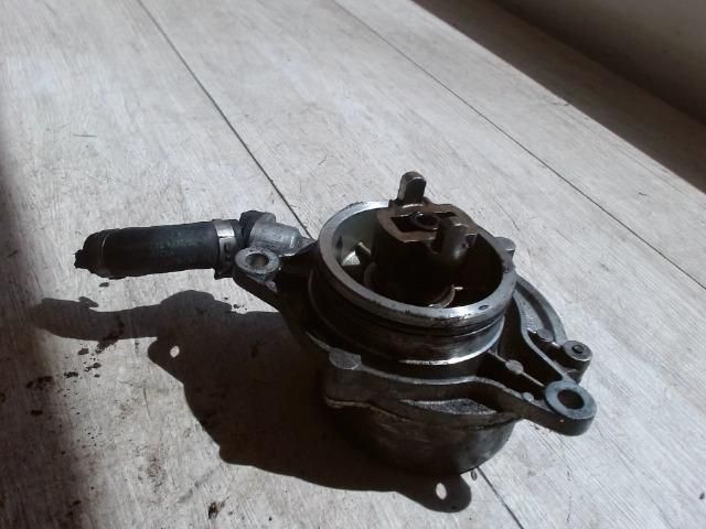 bontott VW PASSAT B5 Vákumpumpa