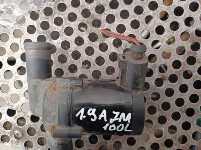 bontott VW PASSAT B5 Vízpumpa