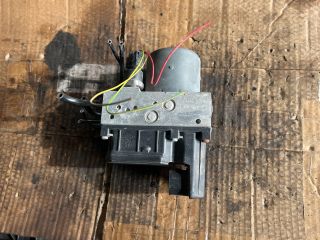 bontott VW PASSAT B5 ABS Kocka