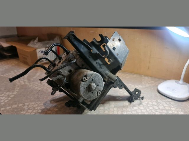 bontott VW PASSAT B5 ABS Kocka